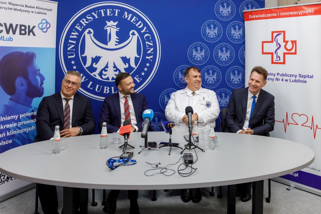 Konferencja prasowa w CWBK z udziałem przedstawicieli Uniwersytetu Medycznego w Lublinie, SPSK Nr 4 w Lublinie oraz Agencji Badań Medycznych.