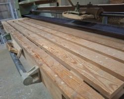  Szlifierki taśmowa widziana od strony stołu roboczego