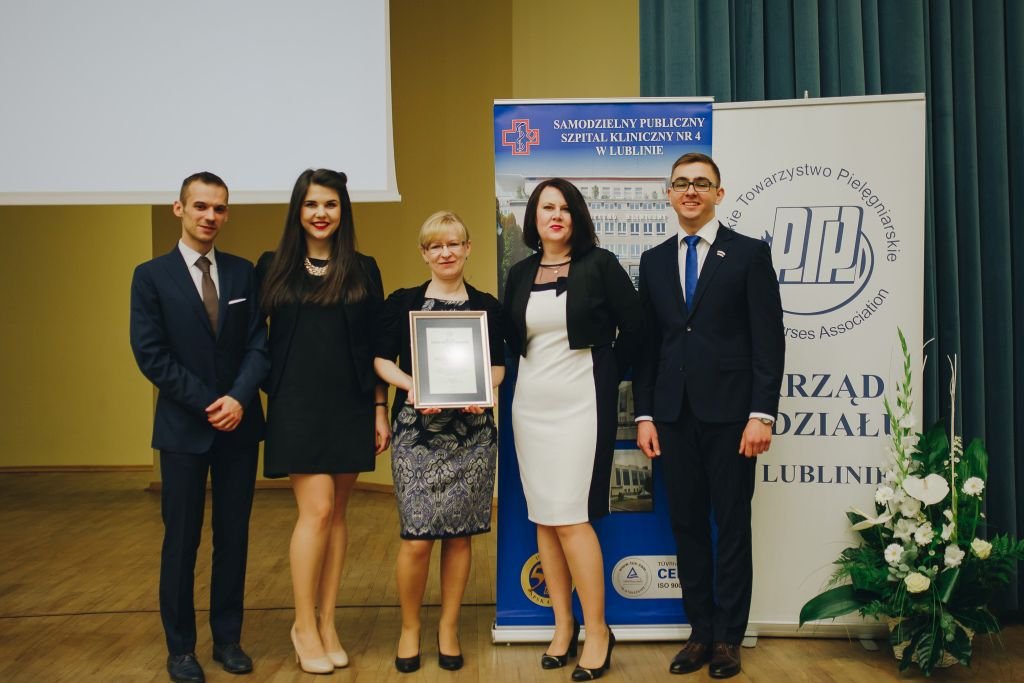 Przedstawiciele Ministerstwa Zdrowia i Dyrektor Naczelny SPSK Nr 4 dr n. med. Radosław Starownik.