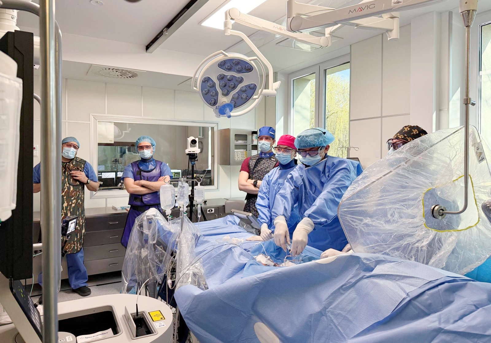 Zabieg kardiologów UCKiK transmitowany na żywo podczas kongresu w Indiach