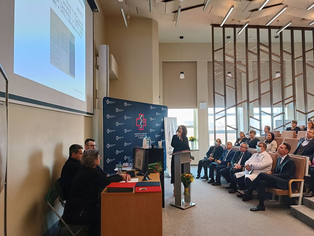Na czwartkowej konferencji została przybliżona historia Polskiego Towarzystwa Pielęgniarskiego. 