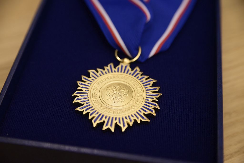 Złoty Medal „Zasłużony dla Nauki Polskiej Sapientia et Veritas”