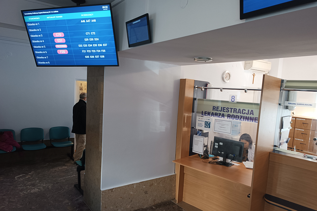 Rejestracja lekarza rodzinnego została dostosowana do potrzeb osób z niepełnosprawnościami. 