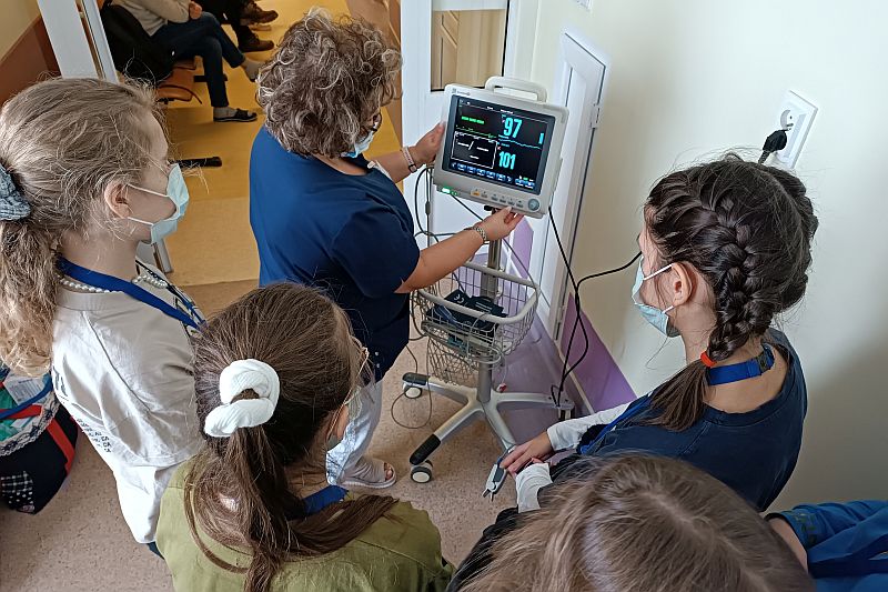 Warsztaty w szpitalu z udziałem uczniów z Białej Podlaskiej. 